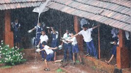 Kerala Rain Alert: വടക്കൻ ജില്ലകളിൽ മഴ ശക്തം കോഴിക്കോട് വിദ്യാഭ്യാസ സ്ഥാപനങ്ങൾക്ക് നാളെ അവധി