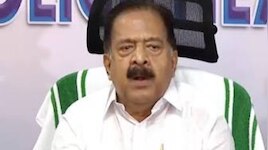 Arjun Ayanki Arrest: അർജുൻ ആയങ്കിയെ കുറിച്ച് വിവരം നൽകിയ ഓട്ടോ ഡ്രൈവർക്ക് പാരിതോഷികം; വ്യക്തി സന്നദ്ധത അറിയിച്ചതായി രമേശ് ചെന്നിത്തല