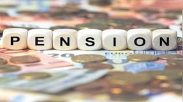 Pension Distribution: സംസ്ഥാനത്ത് പെൻഷൻ വിതരണം നാളെ മുതൽ: തുക അനുവദിച്ച് സർക്കാർ