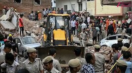 Delhi Building Collapse: ഡൽഹിയിൽ കെട്ടിടം തകർന്നുണ്ടായ അപകടം: മരണസംഖ്യ 6 ആയി; 2 പേരുടെ നില ഗുരുതരം