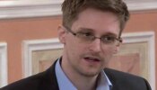 Edward Snowden: എഡ്വേർഡ് സ്നോഡന് റഷ്യൻ പൗരത്വം നൽകി പുടിൻ