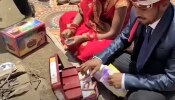 Madhya pradesh Marriage kit: ഗര്‍ഭനിരോധന ഉറകളും ഗുളികകളും; മധ്യപ്രദേശ് സര്‍ക്കാരിന്റെ സ്പെഷൽ വിവാഹക്കിറ്റ് 