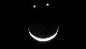 Smiley on Sky: പുലർച്ചെ മാനം നോക്കാൻ മറക്കല്ലെ, ആകാശം നിങ്ങളെ നോക്കി പുഞ്ചിരിക്കും..!