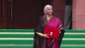 FM Nirmala Sitharaman: പതിവ് തെറ്റിച്ചില്ല; ഒമ്പതാം ബജറ്റിലും കൈത്തറി സാരിയിലെത്തി ധനമന്ത്രി