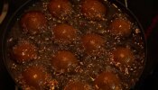 Unniyappam Recipe: നല്ല സോഫ്റ്റ് ഉണ്ണിയപ്പം ഇനി വീട്ടിലുണ്ടാക്കാം; റെസിപ്പി ഇതാ..!