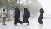 Saudi Arabia Rain Updates: സൗദിയിൽ തിങ്കളാഴ്ച വരെ കനത്ത മഴയ്ക്കും കാറ്റിനും സാധ്യത