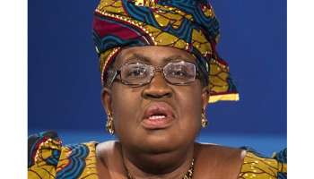 Ngozi Okonjo-Iweala: WTO യുടെ ആദ്യ വനിതാ മേധാവി, ഡൊണാൾഡ് ട്രംപ് നിയമിക്കാൻ എതിർത്ത ആഫ്രിക്കൻ വംശജ വിശേഷണങ്ങൾ ഏറെ