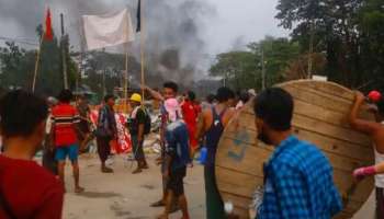 Myanmar Military Coup:  പ്രതിഷേധം ശക്തമാകുന്നതിനിടയിൽ മ്യാന്മറിന്റെ വിവിധ ഭാഗങ്ങളിൽ പട്ടാള നിയമം നടപ്പിലാക്കി