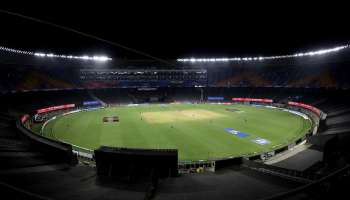 IPL 2021, KKR vs RCB : മലയാളിയായ സന്ദീപ് വാര്യർ ഉൾപ്പെടെ രണ്ട് Kolkata Knight Riders താരങ്ങൾക്ക് കോവിഡ്, ഇന്നത്തെ IPL മത്സരം മാറ്റിവെച്ചു