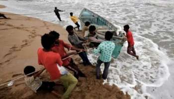 Cyclone Tauktae ഗുജറാത്തിൽ തീരം തൊട്ടു, ഗുജറാത്തിൽ മണിടിച്ചിലുകൾ റിപ്പോർട്ട് ചെയ്യുന്നു