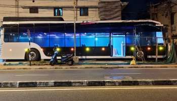 Thiruvananthapuram Volvo Bus Hotel : ഹോട്ടലാണെന്ന് കരുതി വോൾവോ ബസിൽ കയറിയാൽ എങ്ങനെ ഇരിക്കും? ഇതാ തിരുവനന്തപുരത്തെ ഒരു വ്യത്യസ്ത ഹോട്ടൽ