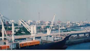 Kerala Ports : ചരക്ക് നീക്കം സുഗമമാക്കും, കേരള-തമിഴ്നാട്  തുറമുഖങ്ങളുടെ സഹകരണം ഉറപ്പാക്കാൻ ധാരണ