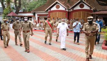 Kerala Police Meeting | മുഖ്യമന്ത്രി പിണറായി വിജയന്റെ നേതൃത്വത്തിൽ സംസ്ഥാന പൊലീസ് ഉദ്യോ​ഗസ്ഥരുടെ യോ​ഗം ചേർന്നു