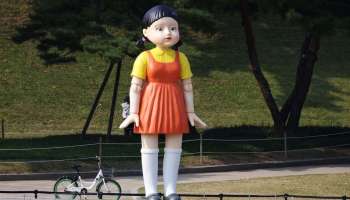 Squid Game ലെ യോങി പാവ ദക്ഷിൺ കൊറിയയിൽ തരംഗമാകുന്നു, Younghee Doll പാർക്കിൽ സ്ഥാപിച്ച് അധികൃതർ