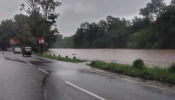 Kerala Rain : മഴ ശക്തമാകുന്നു, ആലപ്പുഴ ജില്ലയിലെ എല്ലാ വിദ്യാഭ്യാസ സ്ഥാപനങ്ങൾക്ക് നാളെ അവധി