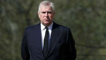 Prince Andrew: ആൻഡ്രൂ രാജകുമാരനെ എല്ലാ സൈനിക പദവികളിൽ നിന്നും നീക്കി