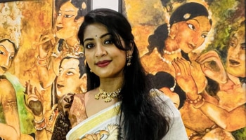 Navya Nair | കസവ് സാരിയിൽ മ്യൂറൽ പെയിന്റിം​ഗ്, നവ്യയുടെ ചിത്രങ്ങൾ ഏറ്റെടുത്ത് ആരാധകർ