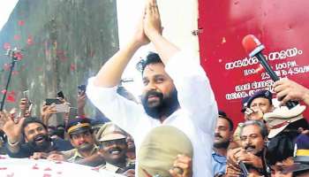 Dileep Bail : വധ ഗൂഢാലോച കേസ് : നടക്കുന്നത് കേട്ട് കേഴ്വി യില്ലാത്ത കാര്യങ്ങൾ; മുൻ‌കൂർ ജാമ്യം അന്വേഷണത്തെ ബാധിക്കും: ബാലചന്ദ്രകുമാർ 