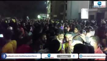 Fans celebrate the Kerala Blasters' victory