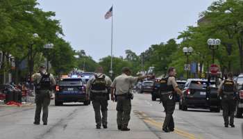 US Independence Day Shooting : യുഎസിൽ വീണ്ടും വെടിവെയ്പ്പ്; ചിക്കാഗോയിൽ സ്വാതന്ത്ര്യദിന പരേഡിനിടെ വെടിവെയ്പ്പ്