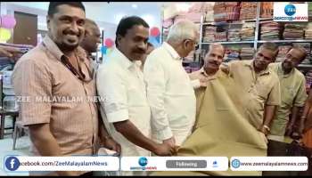 Auto workers of Kannur Payyannur are ready to help Khadi