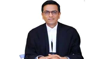 CJI DY Chandrachud: ഇന്ന് ചുമതലയേൽക്കുന്ന പുതിയ ചീഫ് ജസ്റ്റിസ് ചന്ദ്രചൂഡിനെക്കുറിച്ചറിയാം