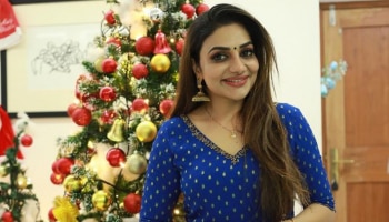 Rimi Tomy: &#039;ഐ ലവ് യു ഡിസംബർ&#039;; ചിത്രങ്ങൾ പങ്കുവെച്ച് റിമി ടോമി