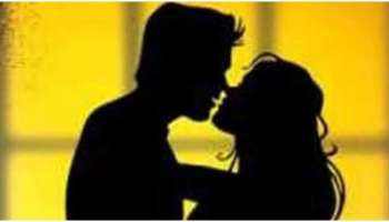 Kissing Disease: ചുംബിച്ചാൽ പകരുന്ന രോഗം; കിസ്സിംഗ് ഡിസീസിൻറെ ലക്ഷണങ്ങൾ ഇവയാണ് 