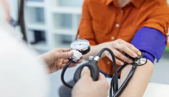 High Blood Pressure Reasons: ഉയര്‍ന്ന രക്തസമ്മര്‍ദമോ?  തൊഴിലിടങ്ങളിലെ വിവേചനമാകാം കാരണം