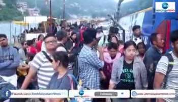 More than 3,000 vehicles arrive in Manali every day, and the rush of visitors