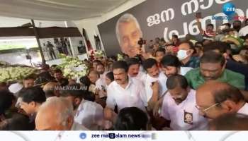Mammootty came to meet Oommen Chandy