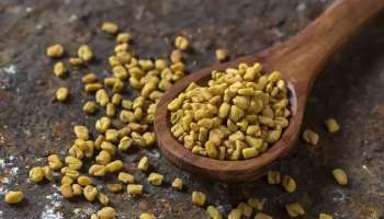 Fenugreek Seed water for Hairfall: മുടി കൊഴിച്ചിൽ  മാറ്റാൻ ഉലുവ വെള്ളം