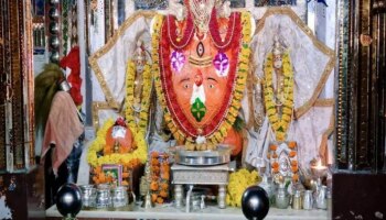 Ganapathi: ഈ ക്ഷേത്രത്തിലെ ​ഗണപതിക്ക് നിങ്ങളുടെ പ്രശ്നങ്ങൾ കത്തെഴുതി സമർപ്പിക്കൂ..! ഉടനടി പരിഹാരം