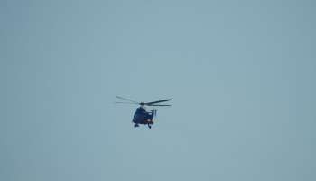 Helicopter Crash: നാവികസേന ആസ്ഥാനത്ത് ഹെലികോപ്റ്റർ അപകടം, 1 മരണം
