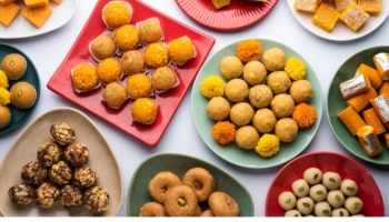 Kerala Diwali Sweets: ഉക്കരൈ മുതൽ അതിരസം വരെ..! കേരളത്തിലെ ദീപാവലി പലഹാരങ്ങൾ കുറച്ച് വെറൈറ്റിയാ