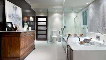 Bathroom Vastu: കുളിമുറിയും ചിലപ്പോള്‍ ദാരിദ്ര്യത്തിന് കാരണമാകും..!! വാസ്തുശാസ്ത്രം പറയുന്നത് 