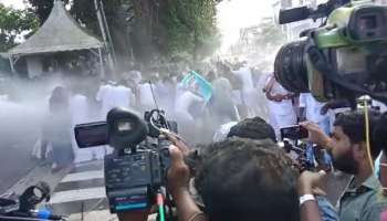 Congress Secretariat march | തലസ്ഥാനത്ത് സംഘർഷം,  കോൺഗ്രസ്സ് പ്രവർത്തകർക്കും പോലീസിനും പരിക്ക്