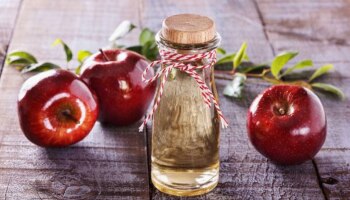 Apple Cider Vinegar Benefits: ആപ്പിൾ മാത്രമല്ല..അതിന്റെ വിനാഗിരിയും സൂപ്പറാണ്..! ​ഗുണങ്ങൾ അറിയുക