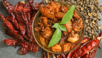 Spicy Food Side effects: സ്പൈസി ഫുഡാണോ കൂടുതൽ ഇഷ്ടം..? ഈ കാര്യങ്ങൾ ഓർമ്മയിലിരിക്കട്ടെ