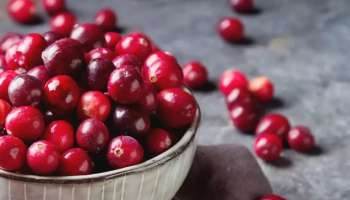 Cranberries: ക്രാൻബെറി രുചികരം മാത്രമല്ല, ആരോ​ഗ്യപ്രദവും; അറിയാം ​ഗുണങ്ങൾ