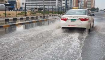 UAE Rain: കനത്ത മഴയിൽ മുങ്ങി യുഎഇ; അലർട്ട് പ്രഖ്യാപിച്ച് അധികൃതർ!