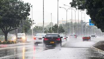 Oman Weather Updates: കനത്ത മഴയും കാറ്റും; ഒമാനിൽ സ്കൂളുകള്‍ക്ക് നാളെ അവധി 
