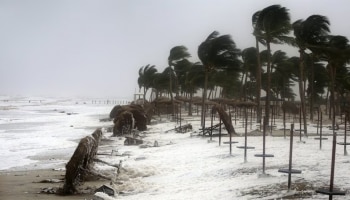 Kerala Weather: തെക്കൻ തമിഴ്‌നാടിന് മുകളിലായി ചക്രവാതച്ചുഴി; കേരളത്തിൽ അതിതീവ്ര മഴയ്ക്ക് സാധ്യത