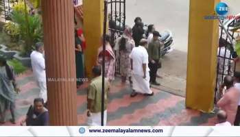 Programme delayed for one hour cpm leader g sudhakaran angry with organizers and wealked out