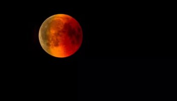 Lunar Eclipse 2024: 2024ലെ രണ്ടാമത്തെ ചന്ദ്ര​ഗ്രഹണം എപ്പോൾ? ഇന്ത്യയിൽ ദൃശ്യമാകുമോ?