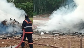 Guruvayur Ambalanadayil Set Fire: &#039;ഗുരുവായൂര്‍ അമ്പലനടയിൽ&#039; സെറ്റിന്റെ അവശിഷ്ടങ്ങൾ കത്തിച്ചു; ഉയർന്നത് കനത്ത പുക, സമീപവാസികൾക്ക് ദേഹാസ്വാസ്ഥ്യം