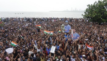 Indian Teams Victory March: ഇന്ത്യൻ ടീമിന്റെ വിക്ടറി മാർച്ച്; തിക്കിലും തിരക്കിലും പെട്ട് നിരവധി പേർക്ക് പരുക്കേറ്റു