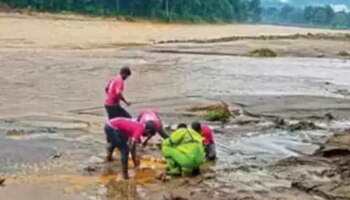 Chaliyar River: കണ്ണീർ പുഴയായി ചാലിയാർ; വീണ്ടും മൃതദേഹങ്ങൾ കണ്ടെടുത്തു