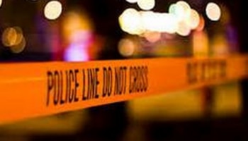 Kozhikode Robbery: സ്കൂട്ടർ തടഞ്ഞ് കത്തികാട്ടി ഭീഷണിപ്പെടുത്തി; സ്വർണ വ്യാപാരിയിൽ നിന്ന് 2 കിലോ സ്വർണം കവർന്നതായി പരാതി