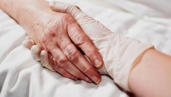 Passive Euthanasia: &#039;അന്തസ്സോടെ മരിക്കാനുള്ള അവകാശം&#039;; ദയാവധത്തിൽ നയം നടപ്പാക്കി കർണാടക സർക്കാർ